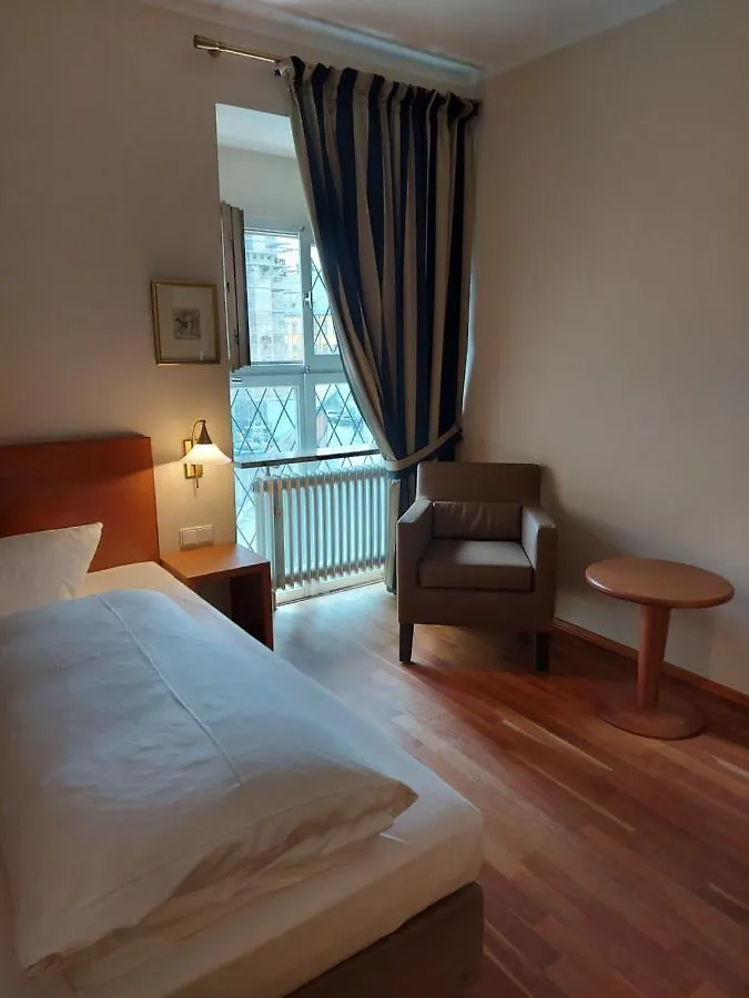 Hotel Kaiserhof Am Dom Regensburg Németország